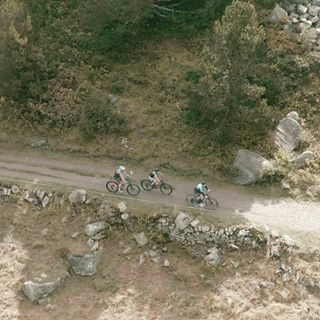 La reconeixeu?! @txellfigueras , subcampiona Espanya XCO 2019, donant la seva opinió sobre @andorrabiketracks ! Reportatge complert a https://youtu.be/9O8qbGCpCPA
•
#andorrabiketracks #mtb #btt #rutasporetapas  #rutasporetapasenbicicleta #andorrabtt #andorraparadisciclista #clubciclista #ciclismofemenino #cycling #evasiontv #rutabtt #mountainbike #ciclismodemontaña #mtblovers #mtbsingletrack #andorraterritoriciclista #ciclismo #ciclisme #cyclingexperience #mtbexperience #qualityoverquantity